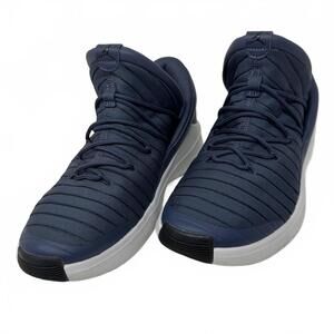 Jordan Youth Navy Blue Sneakers Sz 6.5 EU 39